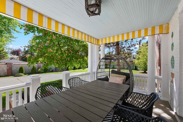 512 Washington Road, Grosse Pointe, MI 48230