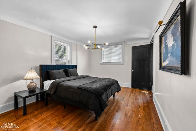 512 Washington Road, Grosse Pointe, MI 48230