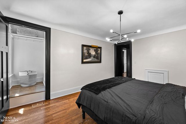 512 Washington Road, Grosse Pointe, MI 48230