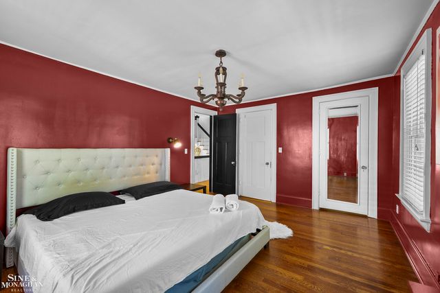 512 Washington Road, Grosse Pointe, MI 48230