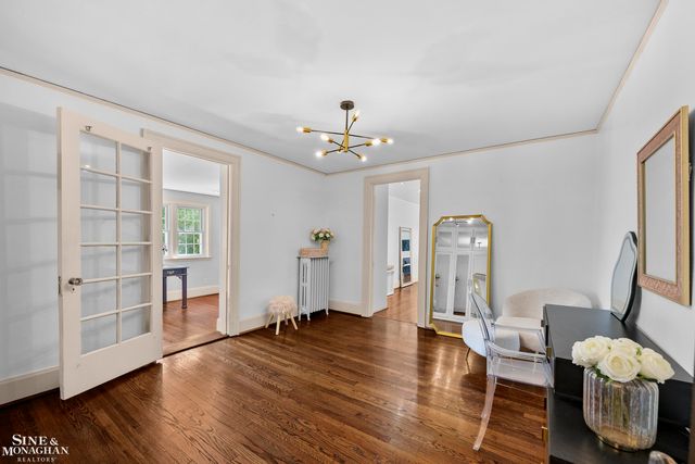 512 Washington Road, Grosse Pointe, MI 48230