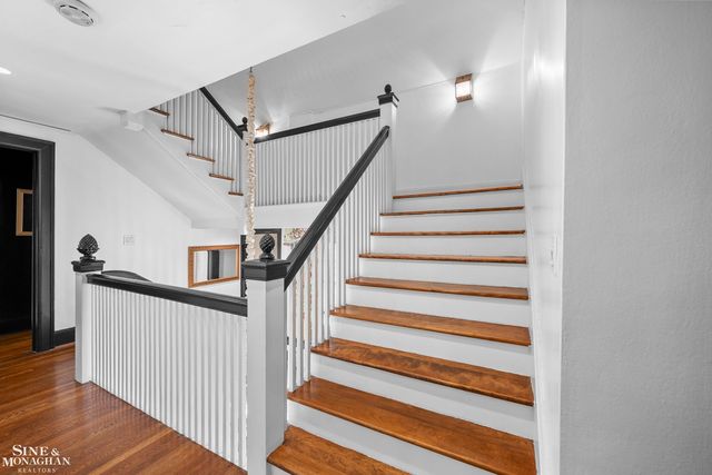 512 Washington Road, Grosse Pointe, MI 48230