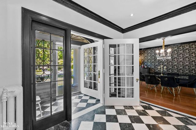 512 Washington Road, Grosse Pointe, MI 48230