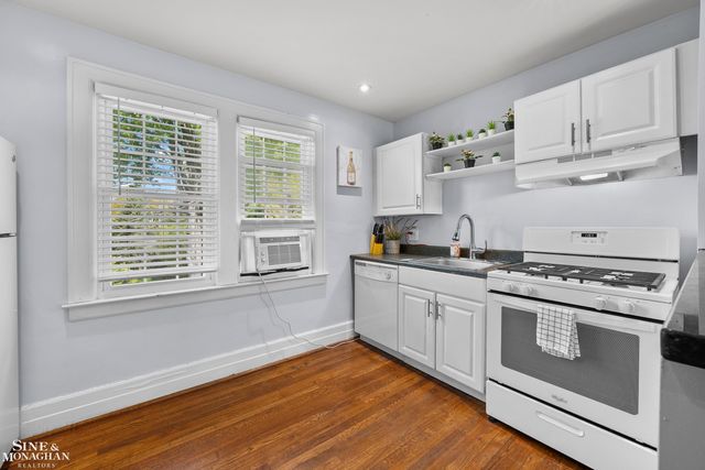 512 Washington Road, Grosse Pointe, MI 48230