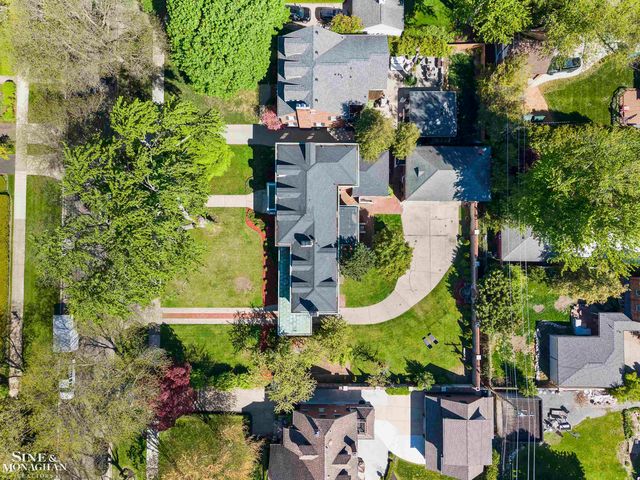 512 Washington Road, Grosse Pointe, MI 48230