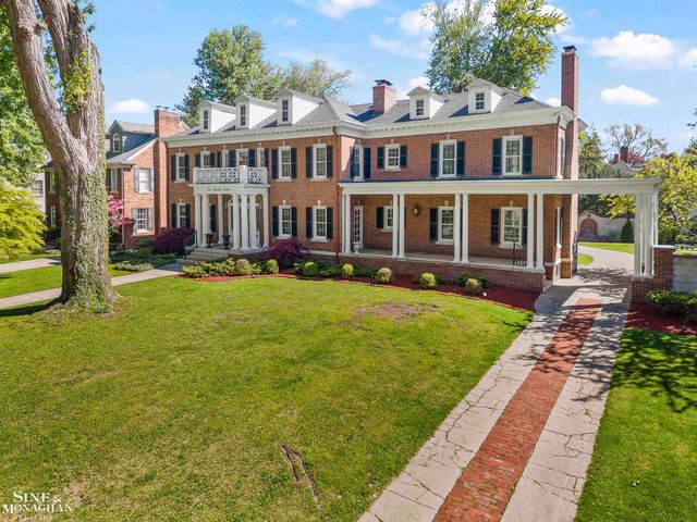 512 Washington Road, Grosse Pointe, MI 48230