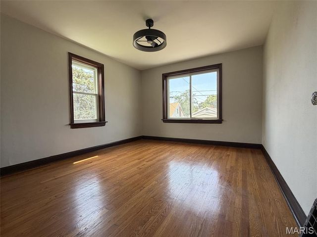 309 W Arlee Avenue, St Louis, MO 63125