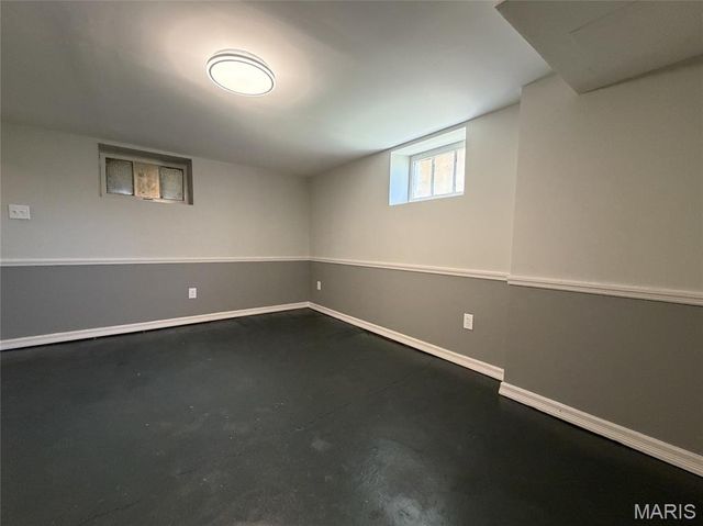 309 W Arlee Avenue, St Louis, MO 63125