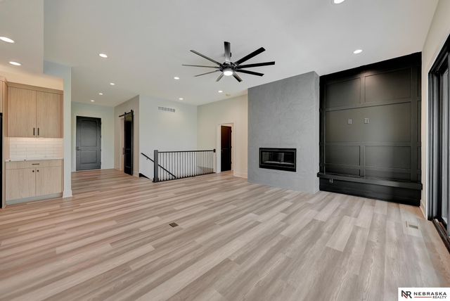 9332 S 86th Street, Lincoln, NE 68526