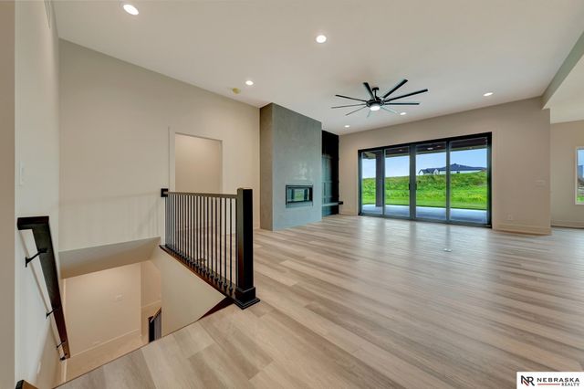 9332 S 86th Street, Lincoln, NE 68526