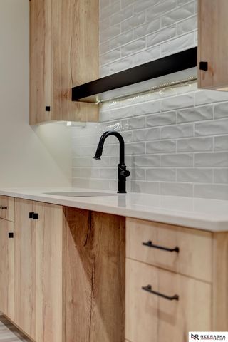 9332 S 86th Street, Lincoln, NE 68526