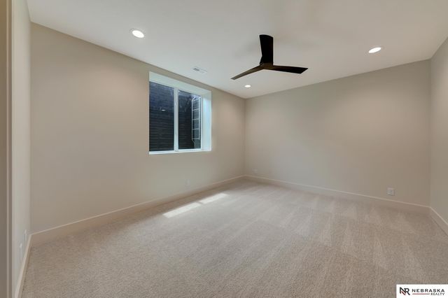 9332 S 86th Street, Lincoln, NE 68526