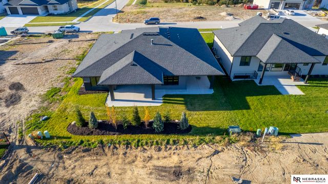 9332 S 86th Street, Lincoln, NE 68526