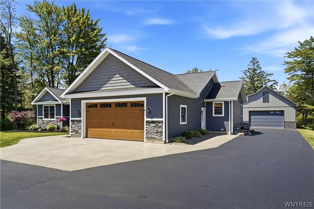 1925 Boies Road, Aurora, NY 14170