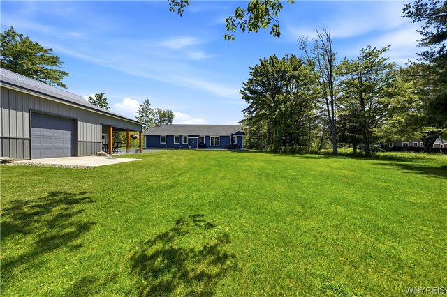 1925 Boies Road, Aurora, NY 14170