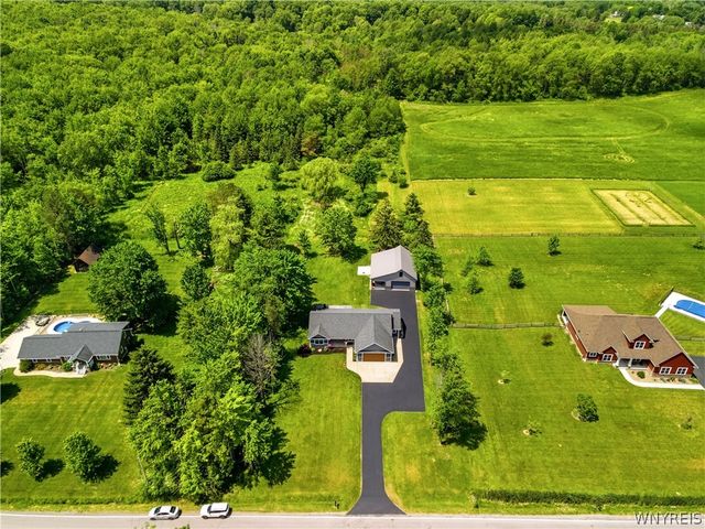 1925 Boies Road, Aurora, NY 14170