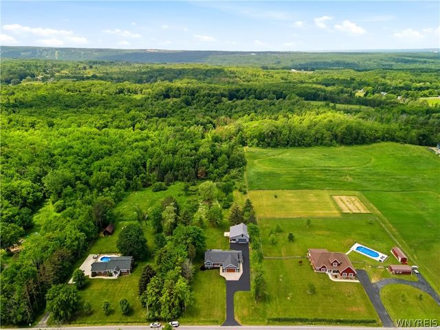 1925 Boies Road, Aurora, NY 14170