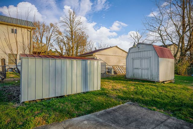 205 E 16th St, Cookeville, TN 38501