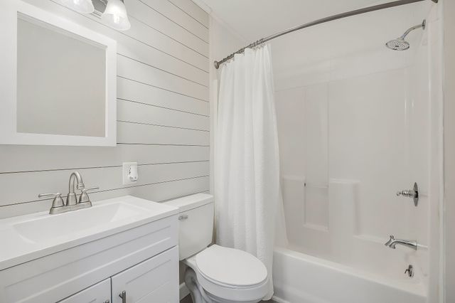 205 E 16th St, Cookeville, TN 38501