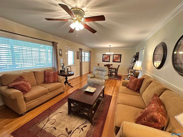 607 East Riverview Drive, Gadsden, AL 35903