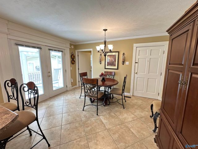 607 East Riverview Drive, Gadsden, AL 35903