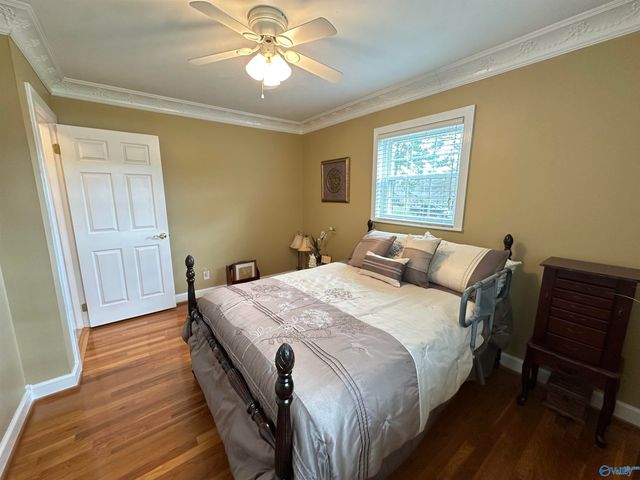 607 East Riverview Drive, Gadsden, AL 35903