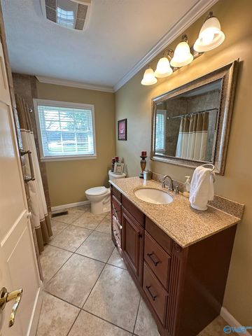 607 East Riverview Drive, Gadsden, AL 35903