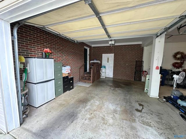 607 East Riverview Drive, Gadsden, AL 35903