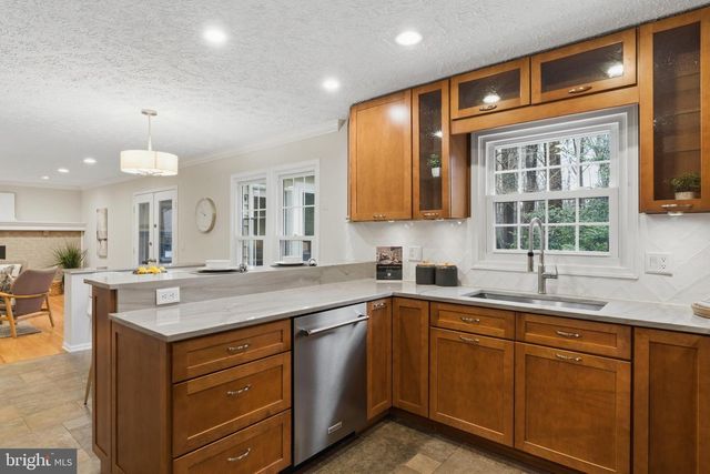 1322 QUAIL RIDGE DR, Reston, VA 20194