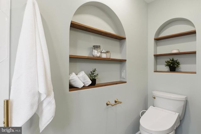 1322 QUAIL RIDGE DR, Reston, VA 20194