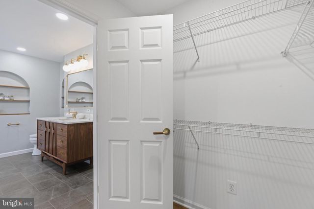 1322 QUAIL RIDGE DR, Reston, VA 20194