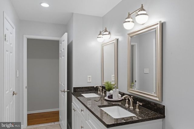 1322 QUAIL RIDGE DR, Reston, VA 20194