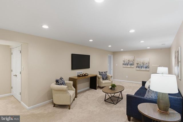 1322 QUAIL RIDGE DR, Reston, VA 20194