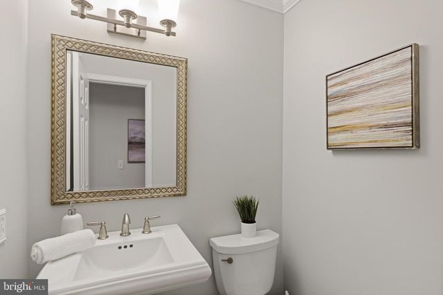 1322 QUAIL RIDGE DR, Reston, VA 20194