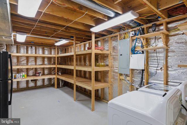 1322 QUAIL RIDGE DR, Reston, VA 20194