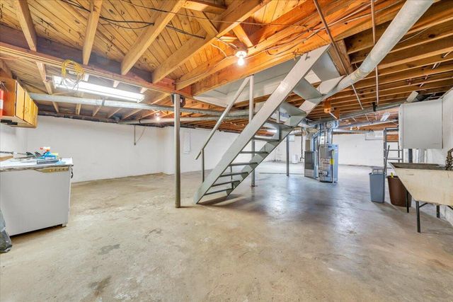 5156 Hazelridge RD, Roanoke, VA 24012