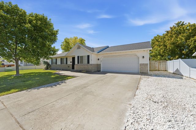 1903 W 140 S, Vineyard, UT 84059