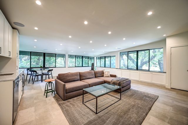 3606 Prescott Avenue, Dallas, TX 75219