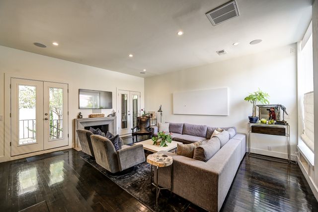 3606 Prescott Avenue, Dallas, TX 75219