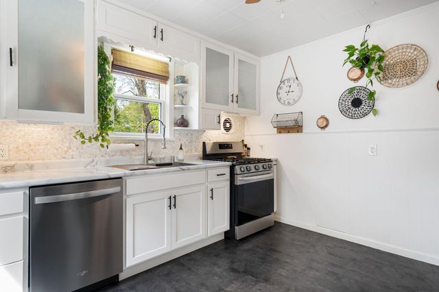 606 3rd Avenue NW, Austin, MN 55912