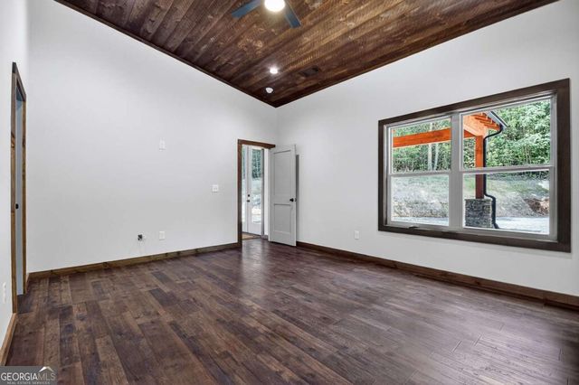 2461 Salem, Mineral Bluff, GA 30559