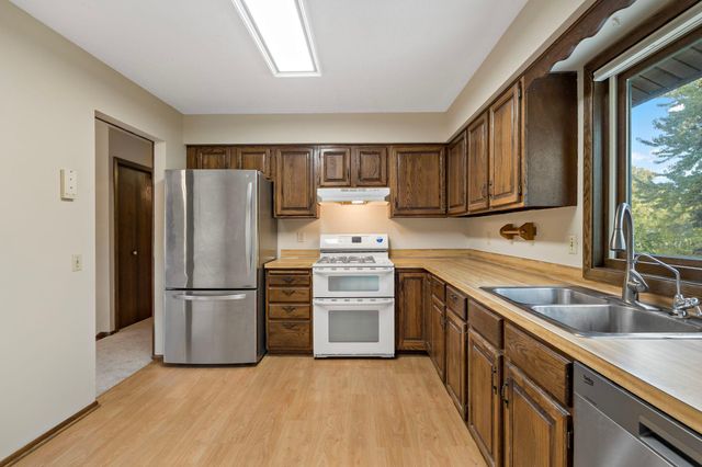 14309 11th Avenue S, Burnsville, MN 55337