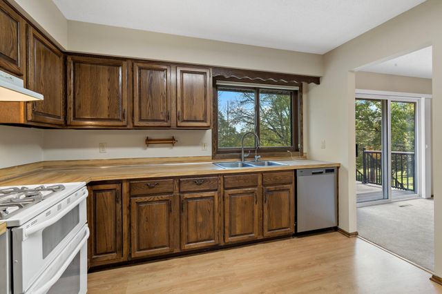 14309 11th Avenue S, Burnsville, MN 55337