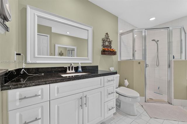 4461 NW 20th Ave, Oakland Park, FL 33309