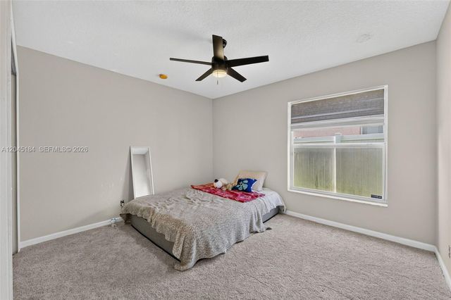 4461 NW 20th Ave, Oakland Park, FL 33309