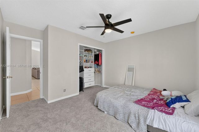 4461 NW 20th Ave, Oakland Park, FL 33309