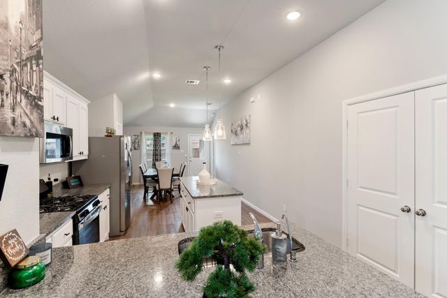 1101 La Esperanza Drive, Mesquite, TX 75149