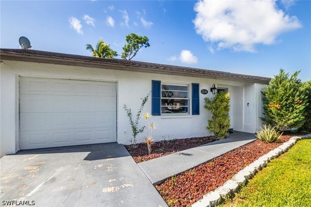 7416 Pine DR, Fort Myers, FL 33967