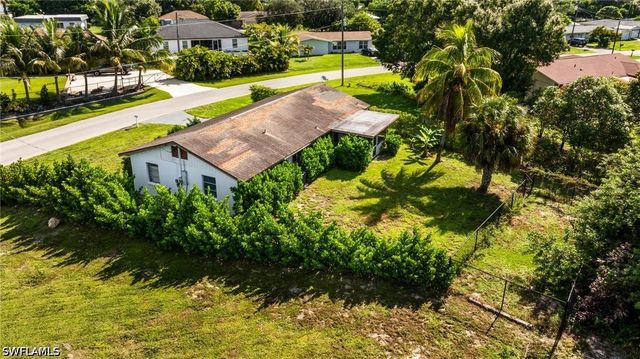 7416 Pine DR, Fort Myers, FL 33967