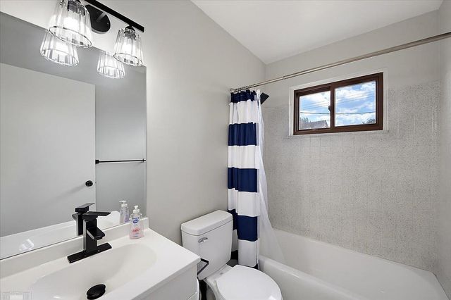 15650 Flanagan Street, Roseville, MI 48066